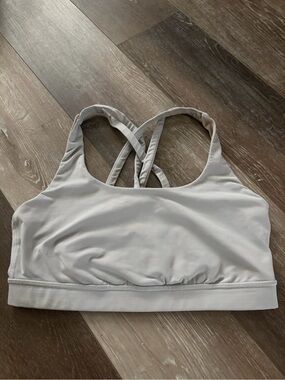 Lululemon energy bra size 8